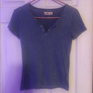Hollister v neck tee